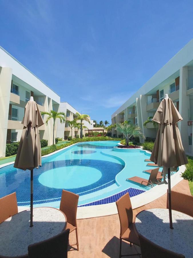 Guarajuba Porto Smeralda Village C02, Terreo - Guarajuba Temporada, Viva Mais De Uma Experiencia De Hospedagem Conosco! 130M Da Praia Exterior photo